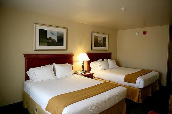 Holiday Inn Express Tehachapi By Ihg Habitación foto