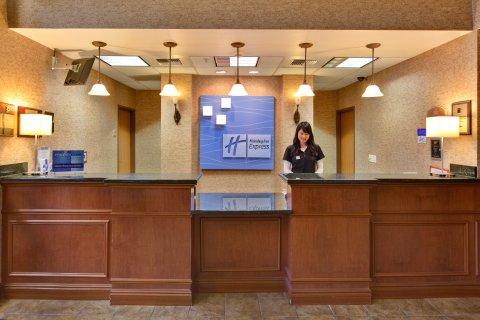 Holiday Inn Express Tehachapi By Ihg Exterior foto